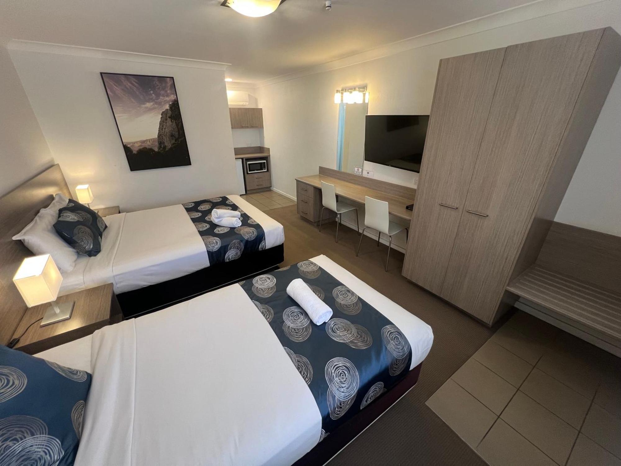 נראברי Adelong Motel מראה חיצוני תמונה